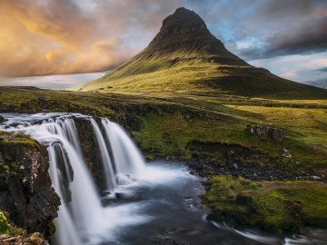 Kirkjufellsfoss Waterfall in Iceland