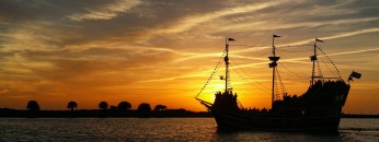 Sunset Pirates